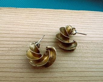 Vintage Hand-Made Burnished Metal Twist Swirl Stud Earrings from Africa, 7/8 in long
