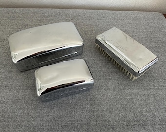 Kit de aseo masculino vintage cromado de los años 50: jaboneras y cepillo para trajes