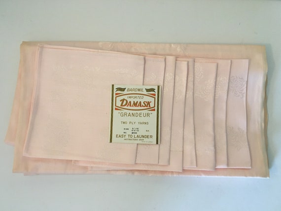 ヴィンテージ ピンク ダマスク テーブルクロス セット：Bardwil