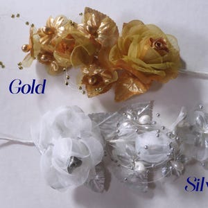 Gold oder Silber künstliche Rose - mit 1 Rose Knospe - zusammen mit 5 Blumen mit Draht Stielen für Kartenerstellung / Scrapbooking / DIY Hochzeit