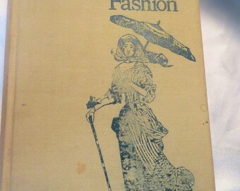 The Pictorial Encyclopedia of Fashion - Vintage 1968 Hardcover Book, Hamlyn Publishing