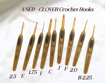 SOFT TOUCH Clover Crochet hooks - Used - Different Sizes Available