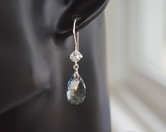 Pendientes de lágrima - Cristal con circonitas cúbicas - Tono azul - Plata de ley