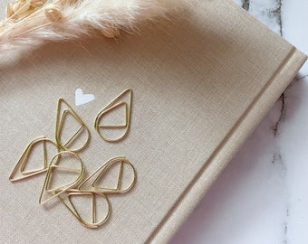 Gold paper clip for your envelopes | Paperclip Gold | minimalistic
