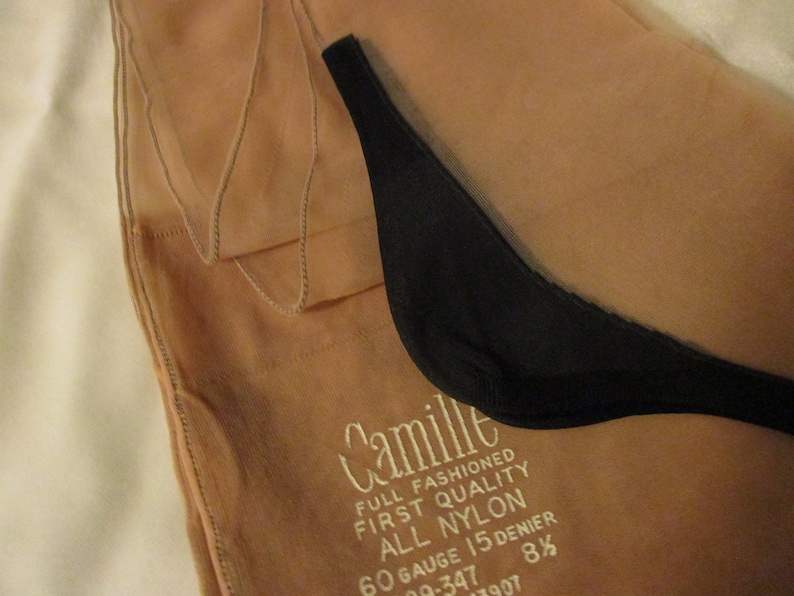 1940's Camille Beige Seamed Nylon Stockings w/ Black Cuban Heel 1 Pr. Size 8-1/2 Never been worn image 4