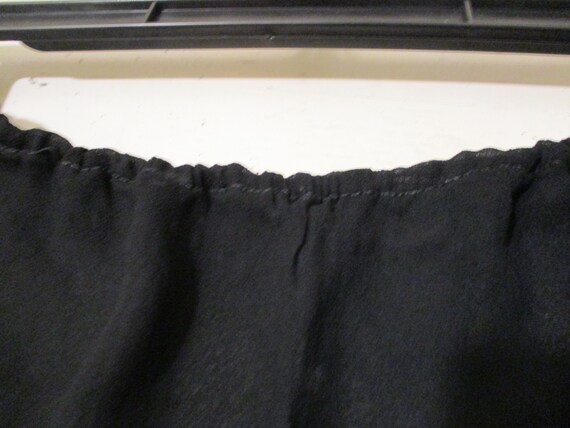 Vintage 1920/30s Black Silk Chiffon Tap Pants w/ … - image 4