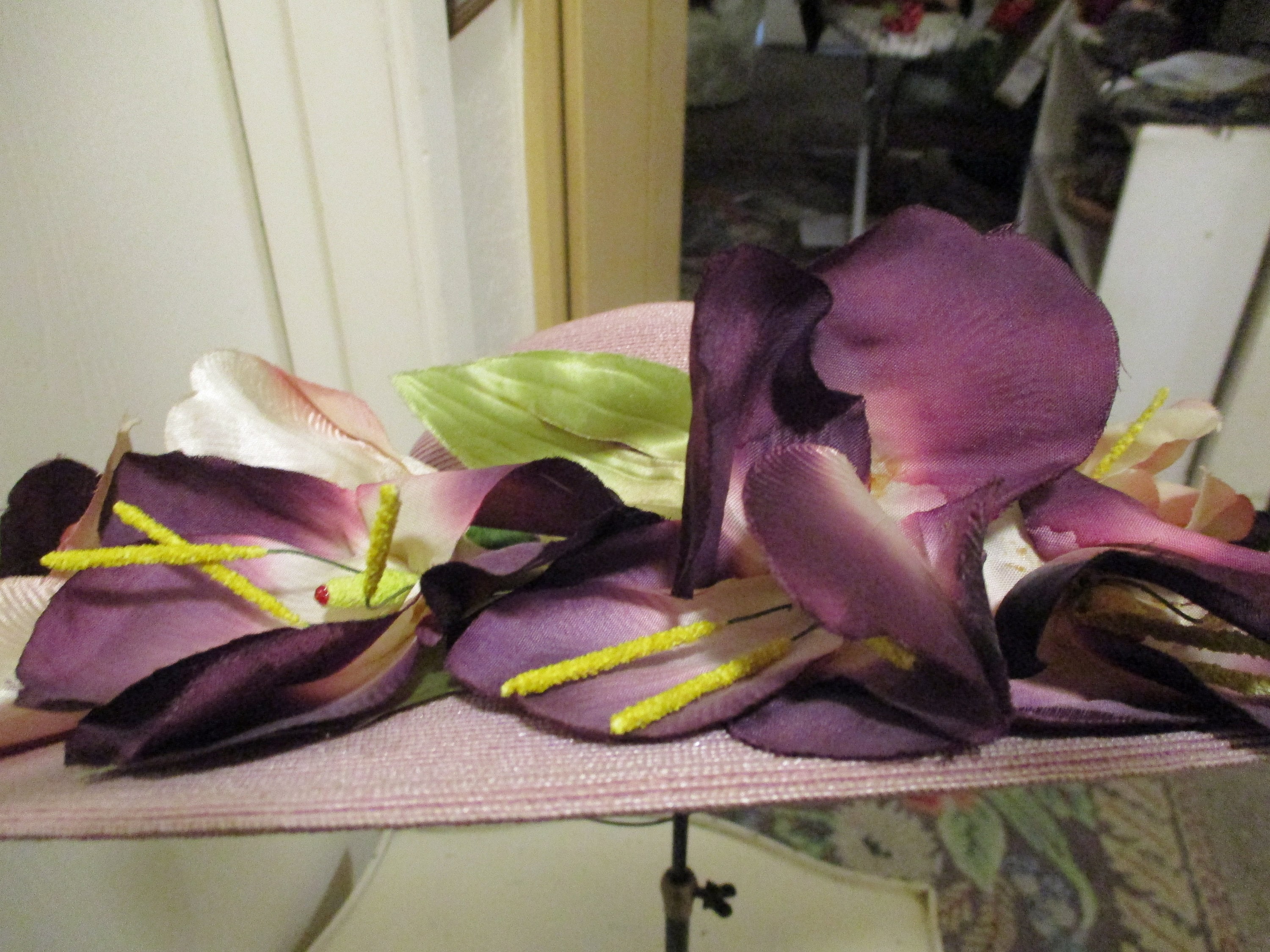 Beautiful 1930s Wide Brim Lavender Silken Straw Hat W/ Pink 