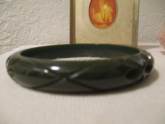 1930's Dark Olive Green Carved Bakelite Bangle. - image 4