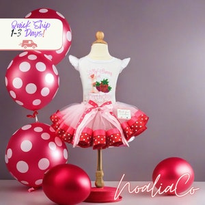 Berry First Birthday Outfit, Personalized Baby Girl Strawberry Clothes Set, Sweet One Baby Romper, Baby Shower Gift, Cake Smash Photoshoot