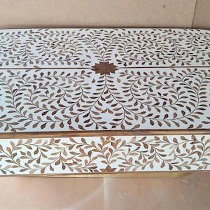 Handmade Wood Inlay Oval Shape Floral Center Table, Wood Inlay Oval Shape floral Coffee table, Hallway furniture, Livingroom Furniture