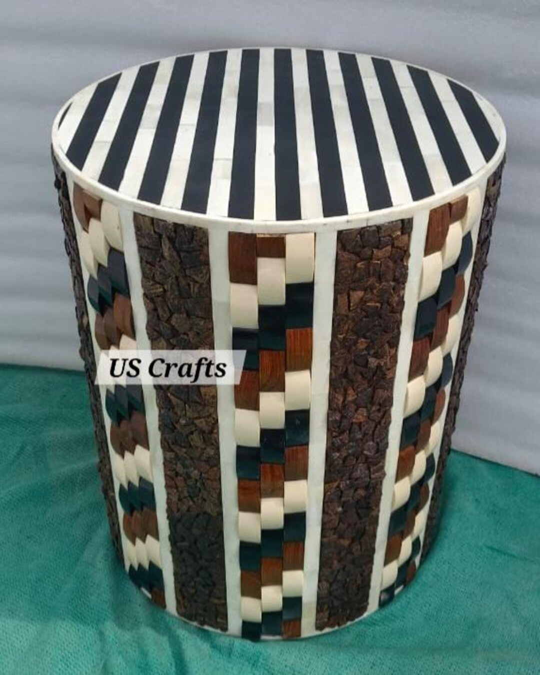 Bone Inlay Round End Table , Bone/teak Wood Inlay With Coconut Shell ...