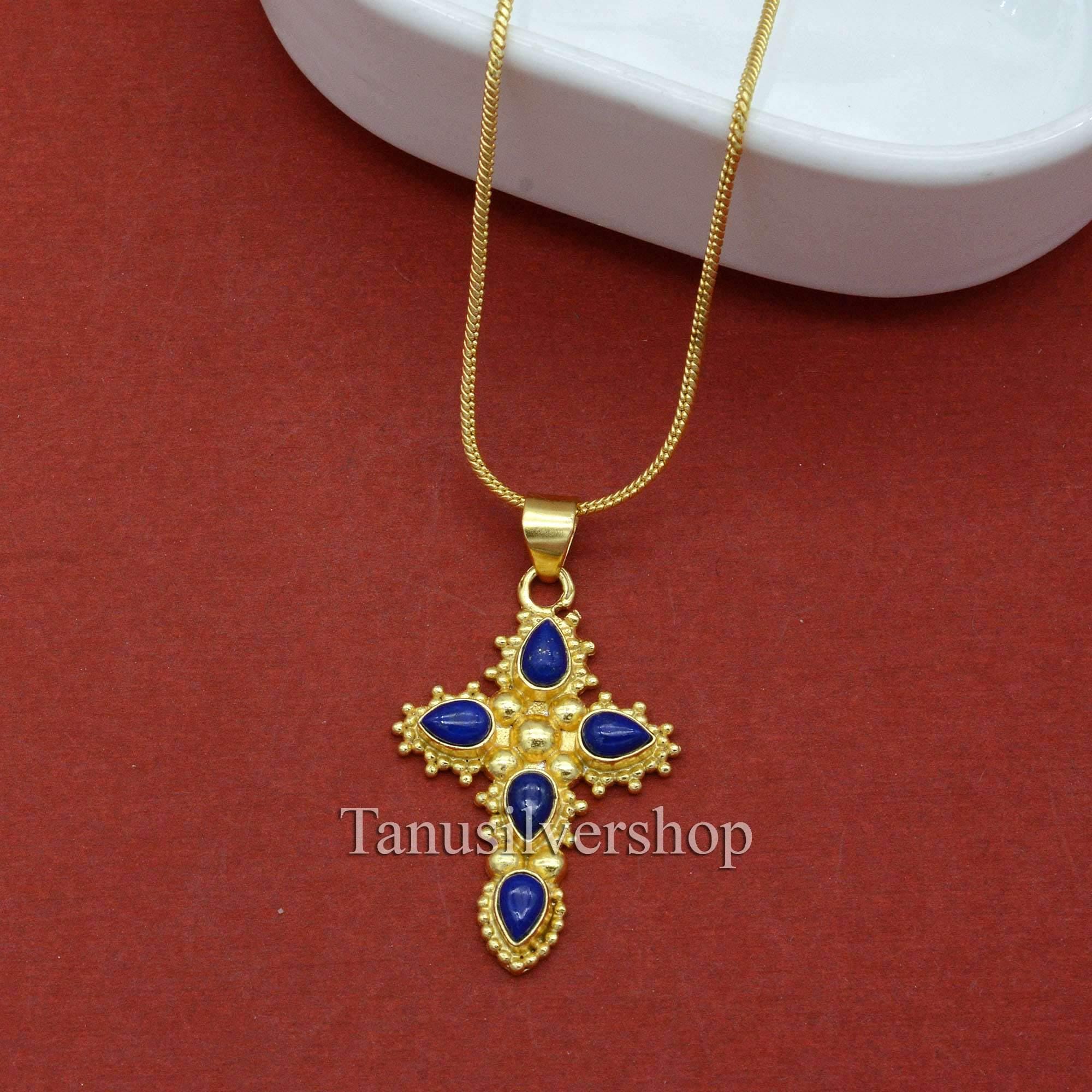 Collana con Ciondolo Volto di Gesù Cristo in Acciaio Inossidabile Placcato Oro 18k PVD, Ciondolo Cattolico di Gesù, Collana Cristiana