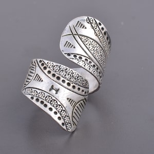 Handgemaakte ring, vintage ring, 925 sterlingzilveren ring voor vrouwen, tribale sieraden, boho-ring, brede bandring, unieke ringen voor vrouwen