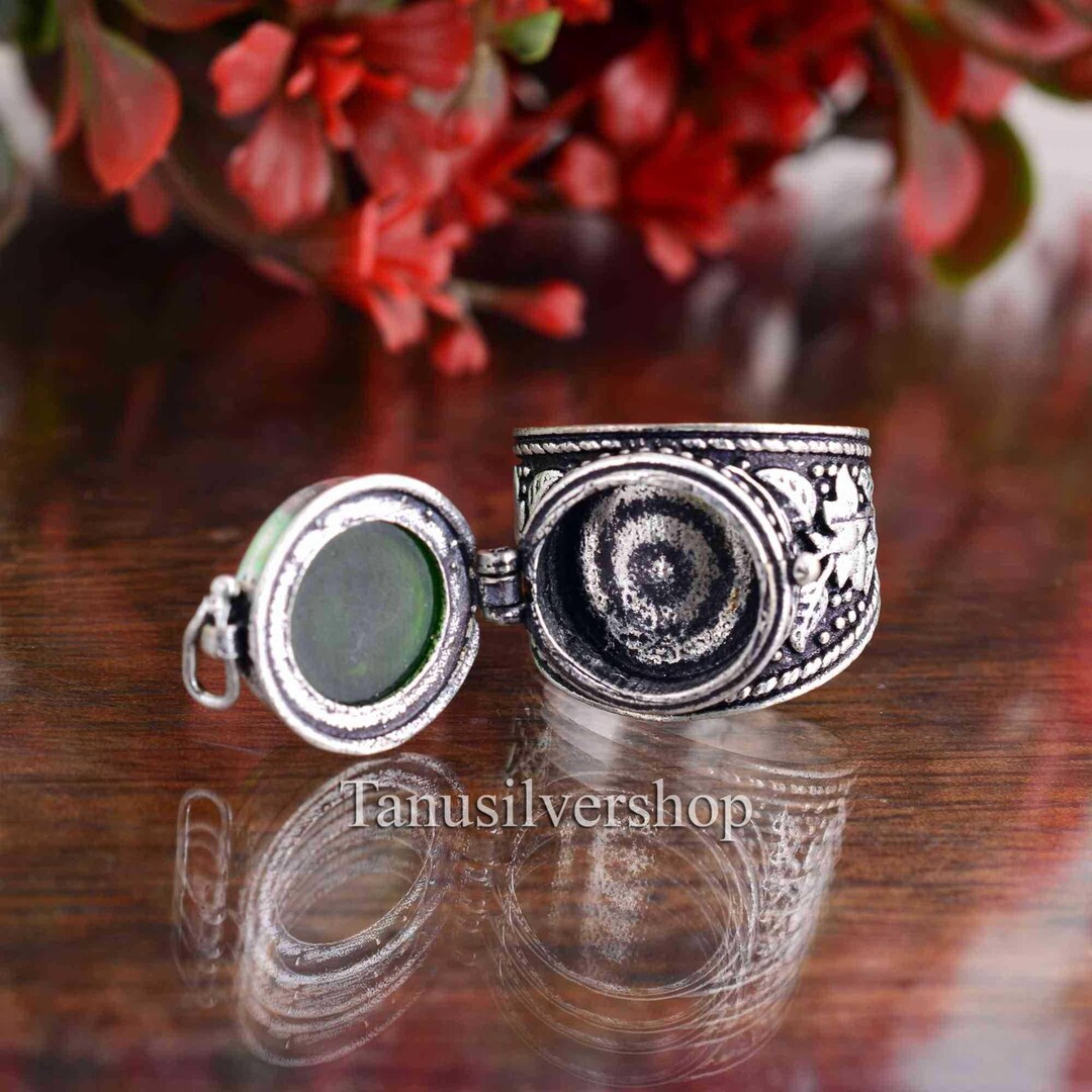 Green Gemstone Poison Ring, Secret Silver Floral Locket Ring