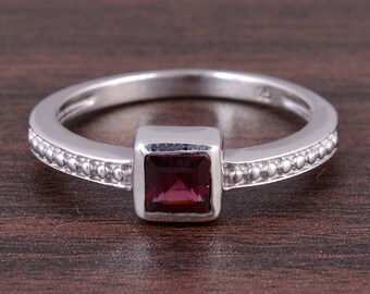 Garnet Ring, 925 Silver Ring, Red Garnet ring, Silver Gemstone Ring, Handmade Ring, Ethnic  Ring, Promise Ring, Women Ring, Gift For Her