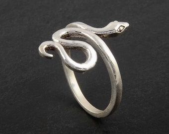 Snake Ring, 925 Sterling Silver Snake Ring, Serpent Ring, Dainty Ring, Snake Jewelry, handmade ring, Gift For Her, Animal Ring