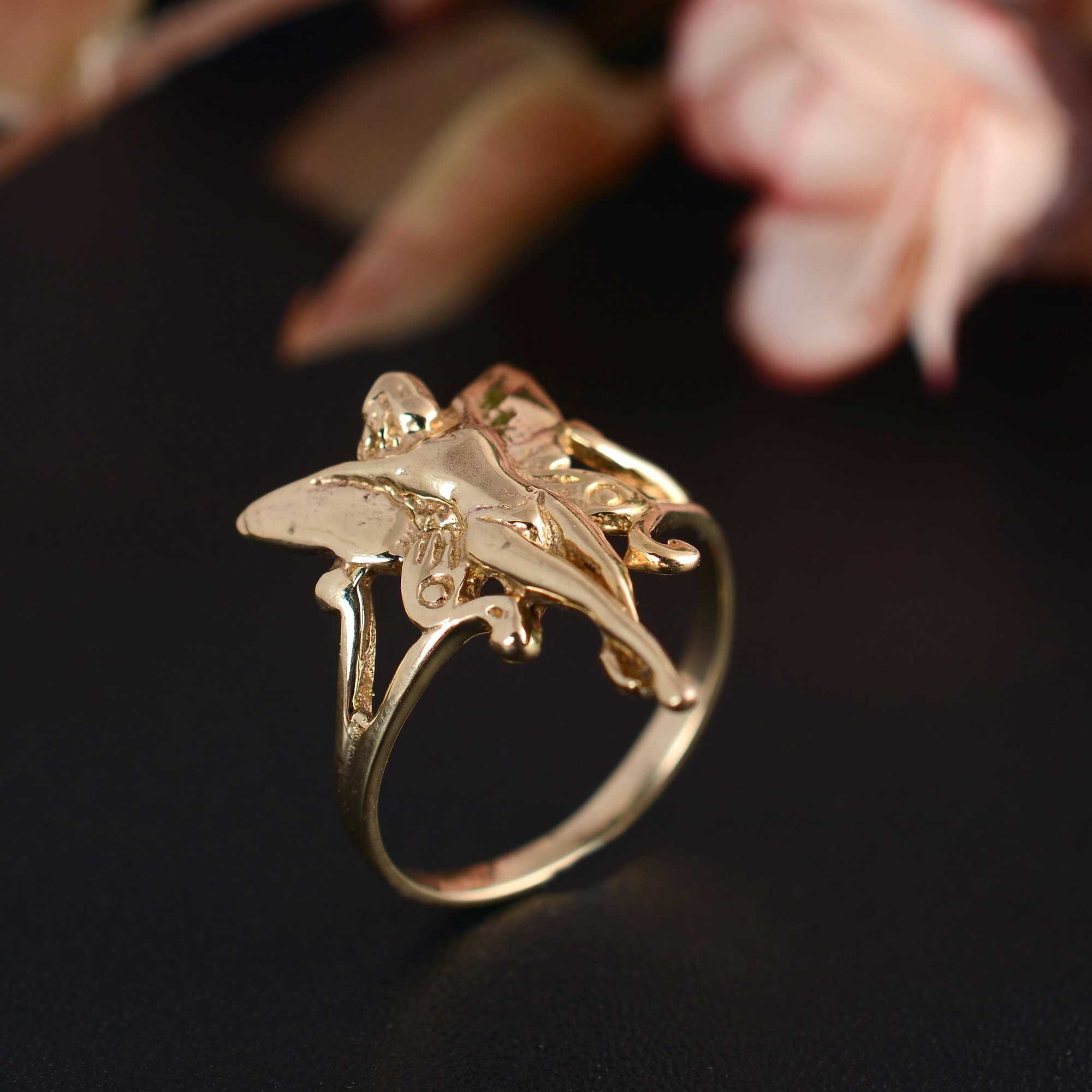Anello Cupola nera Peridoto Verde Oro Bianco e Diamanti