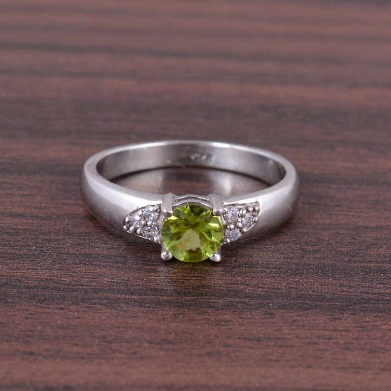 Handmade Ring Gift For Her Silver Ring Women Ring Peridot Ring 925 Sterling Silver Ring Peridot Wedding Ring