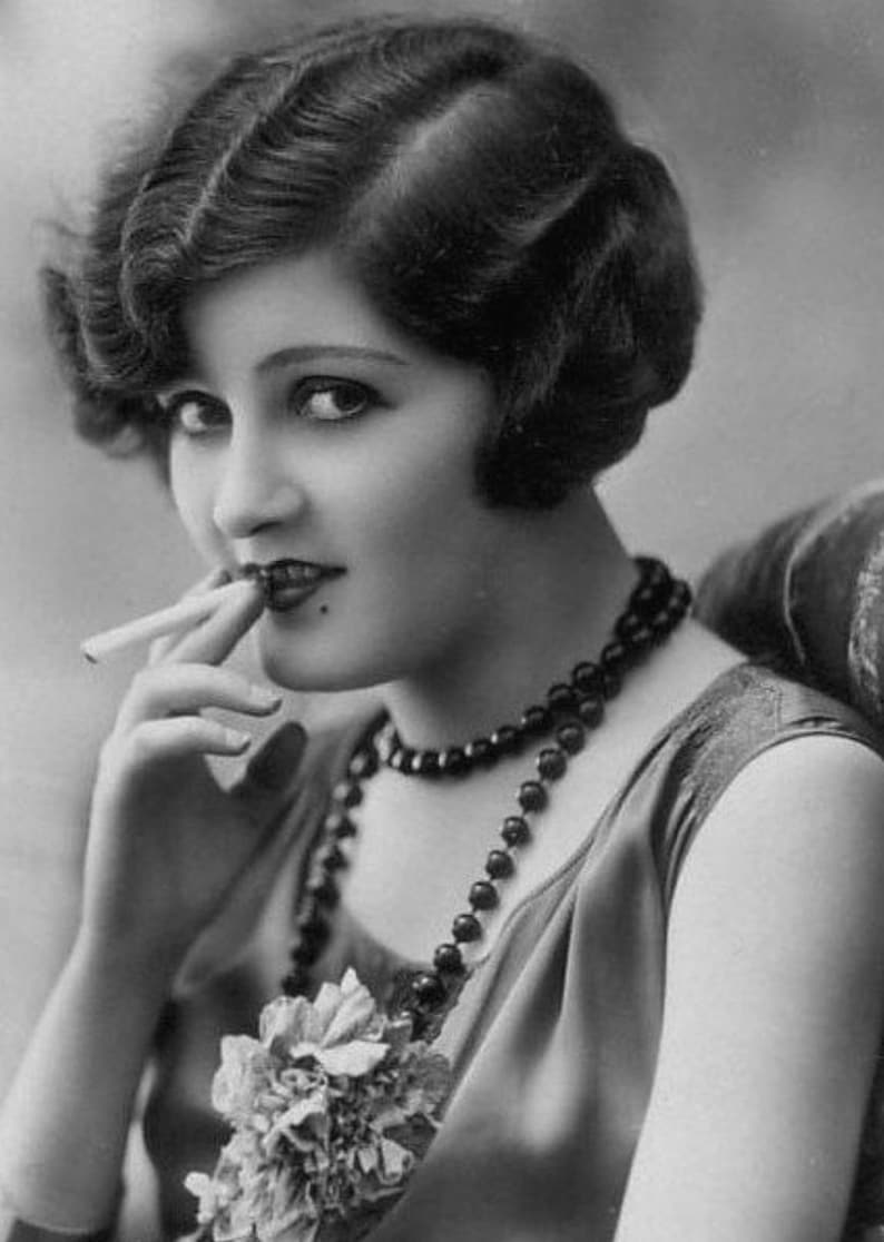 Stunning Photo Of Zelda Fitzgerald the First American image 0