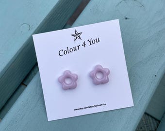 Studs de flores lilas / Pendientes de flores lilas / Regalos para amantes de las flores