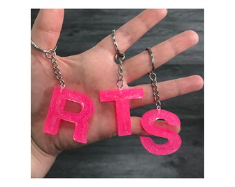 Llavero con letra/inicial rosa fluorescente con purpurina - Cualquier letra