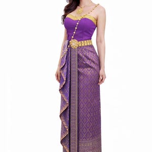 green emerald velvet dress Valaya