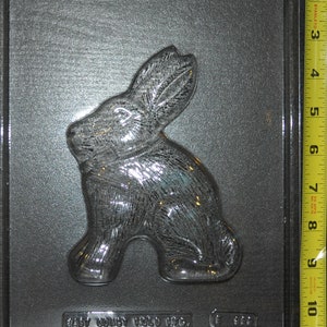 RABBIT MOLD
