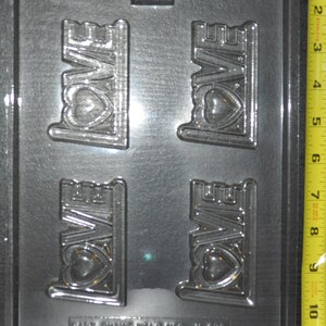 LOVE MOLD