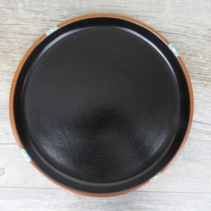 Dansk Mesa ブラックセラミックプラッター：ラウンドサービングプレート、13インチ
