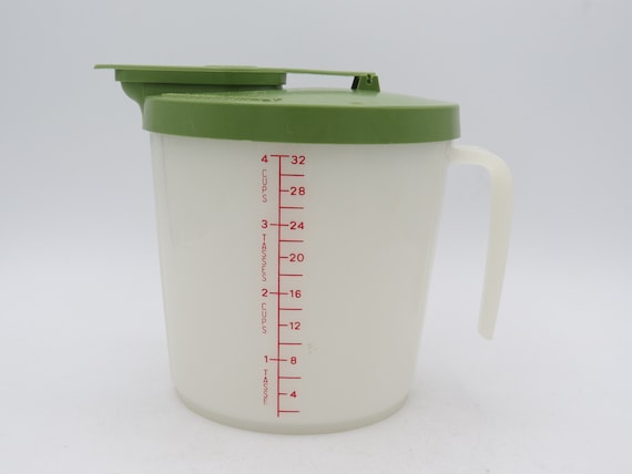 Vintage Plastic 4 Cup Measuring Cup, With Avocado Green Lid 