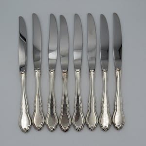 8 Silver Plated Knives, Oneida Alouette, 1881 Rogers Oneida Ltd., Silverware, Vintage Silver Cutlery