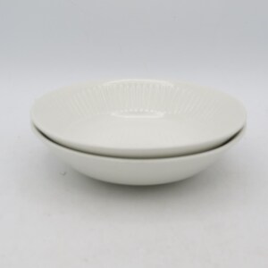 Johnson Brothers Athena Dessert Bowls, 5.25&quot;, Fruit Bowls, Berry Bowl, Ironstone, Ribbed Rim, White Dinnerware, Made In England