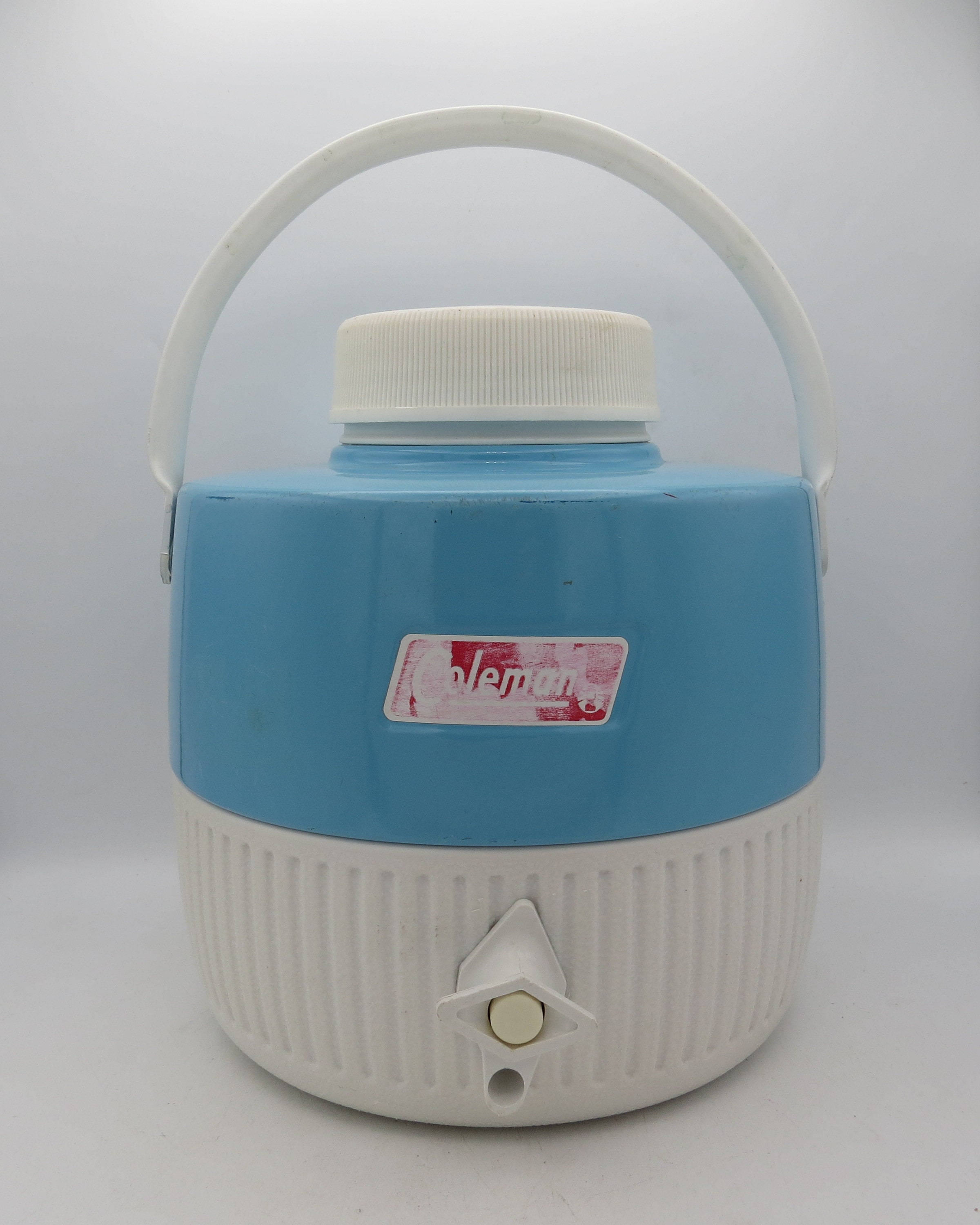 Vintage Coleman Water Jug: Blue & White Beverage Cooler (1 Gallon