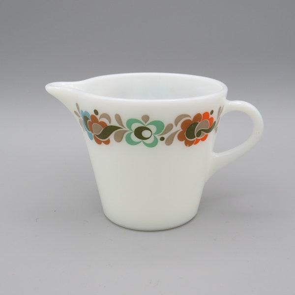 JAJ Pyrex Carnaby Tempo Creamer, Small Milk Pitcher, Pyrex Dinnerware