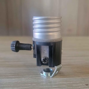 3-Terminal Socket For Gone-With-The-Wind Style Lamps With Top and Bottom Light