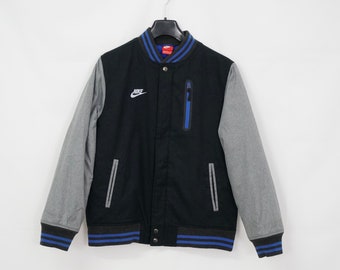 Nike Kinder Jacke Gefüttert Gr. XL ( 13-15 YRS / 158-170 cm )