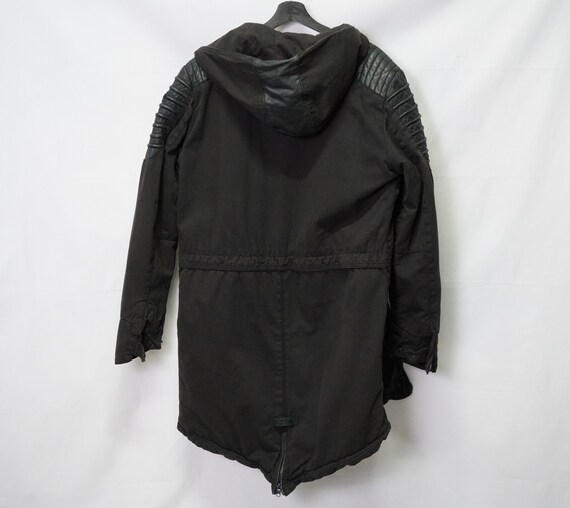 Parka tigha Outlet