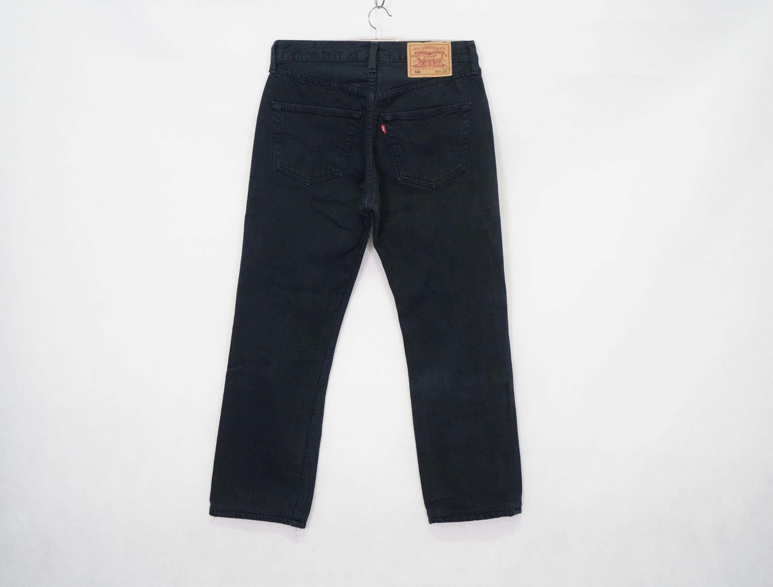 Vintage Levi's Jeans Pants Size W30 - L26 Model 501 Vintage Levi's Jeans Pants Size W30 - L26 Model 501