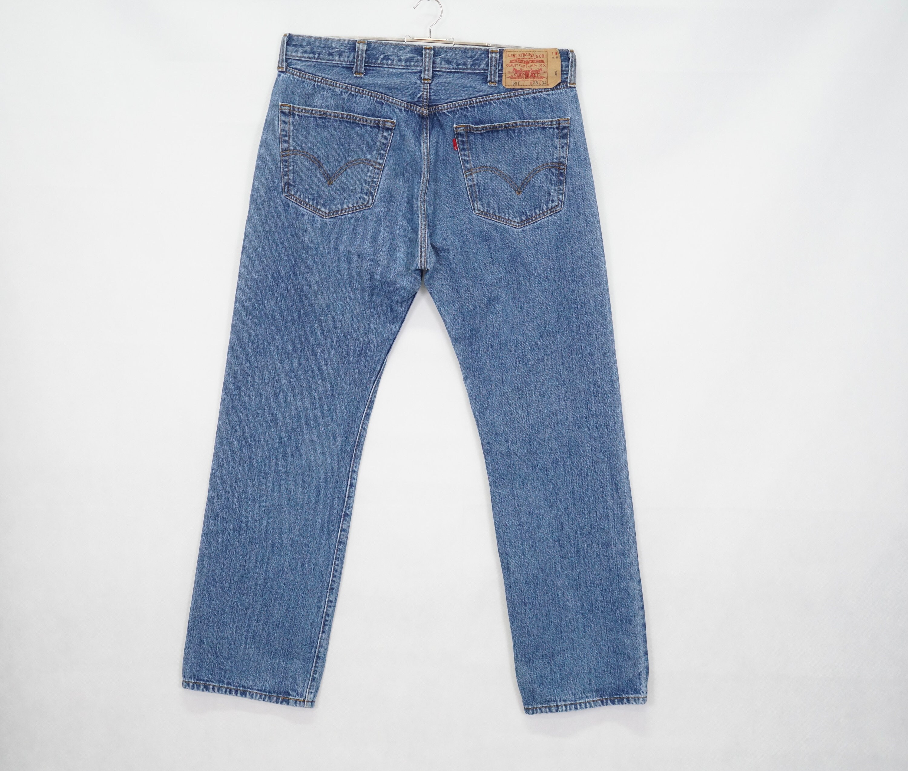 Vintage Levi's Men's Jeans Pants Size W38 - L34 Model 501 Vintage Levi's Men's Jeans Pants Size W38 - L34 Model 501
