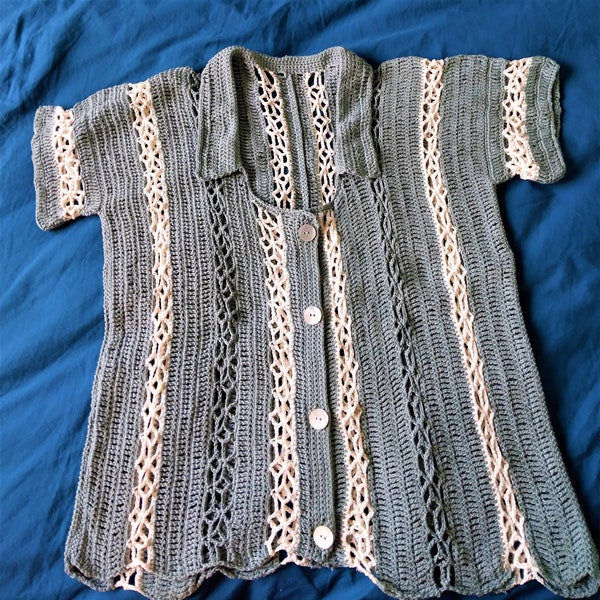 chemise/ surchemise dentelle au crochet bicolore
