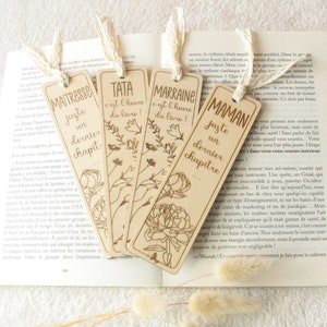 Wooden bookmark with lace ribbon - Different models - Customizable