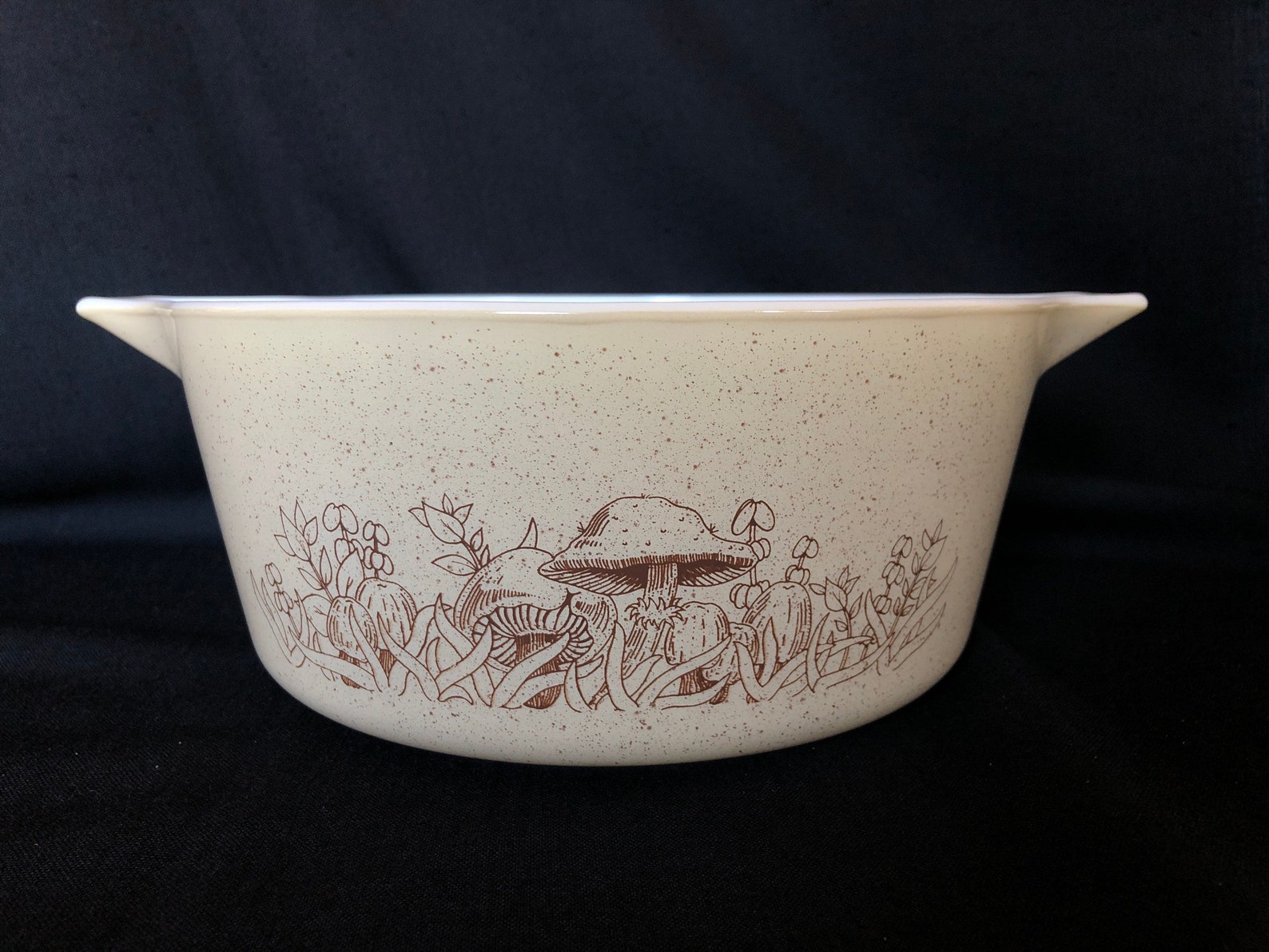 Vintage Corning Pyrex brown mushroom pattern casserole dish Etsy