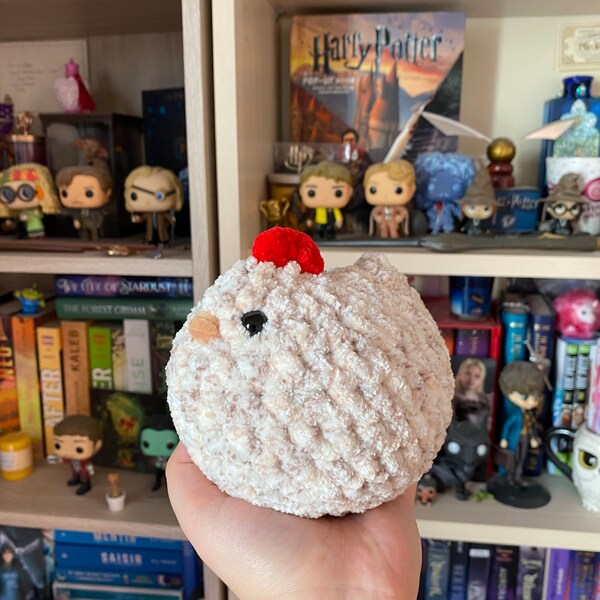 Peluche amigurumi poule