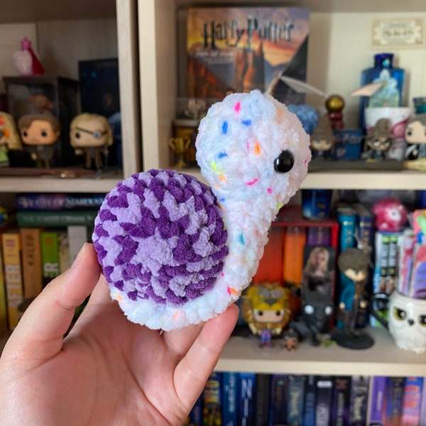 Peluche amigurumi escargot