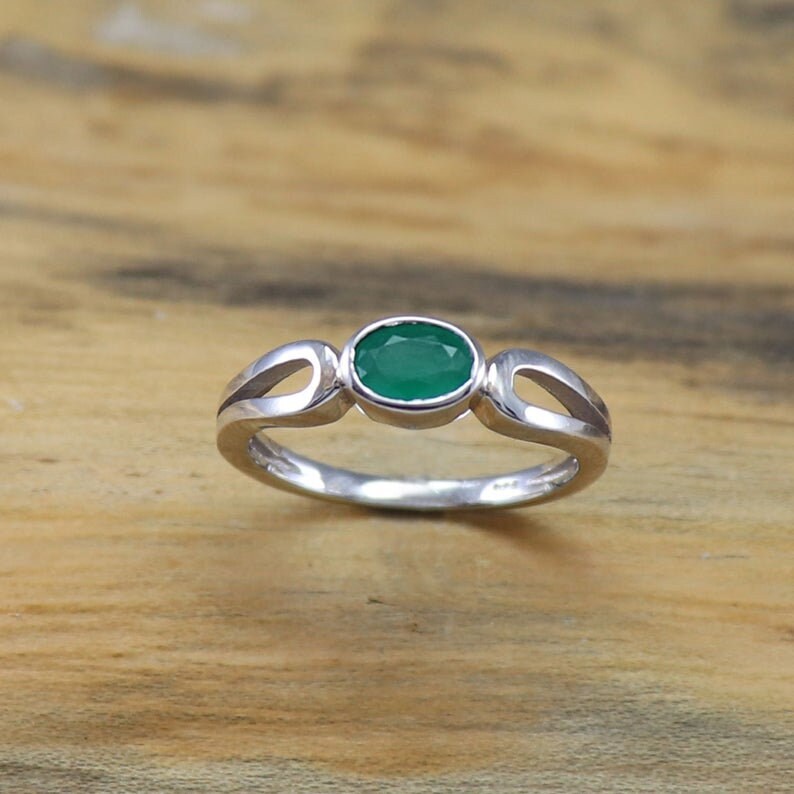 Emerald Silver Ring Natural Emerald Ring 925 Sterling Silver Ring Handmade Ring Dainty Ring Emerald Ring Emerald Stacking Ring Love Gift