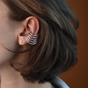 Tour d'oreilles Future Tide en argent, Tour d'oreilles tendance, Manchette tendance argentée, Manchette minimaliste, Tour d'oreilles en argent, Bijoux tendance