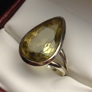 Solid Sterling Pear-Shaped, Faceted Bezel-Set Lemon Quartz Ring (Size 7)