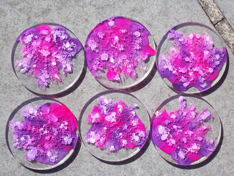 Set de 6 sous-verres rose et mauve en résine cristal resin petri dish coaster image 1