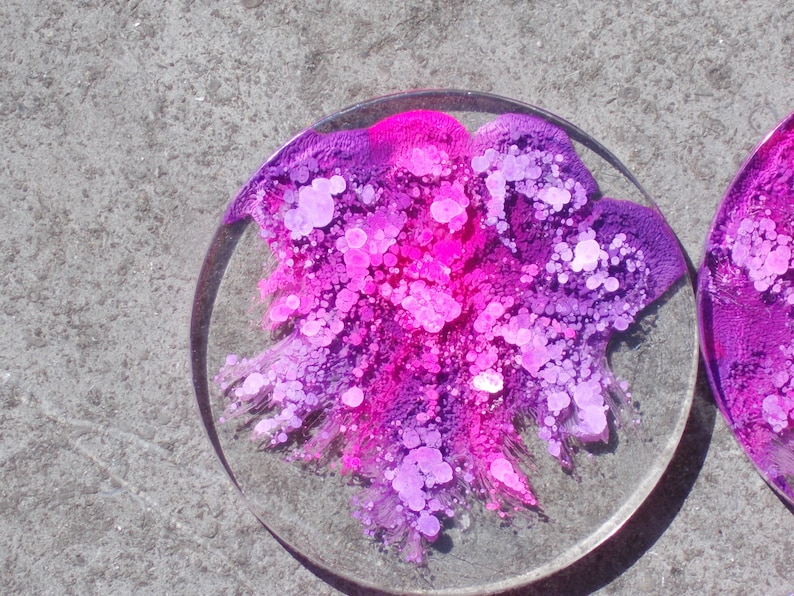 Set de 6 sous-verres rose et mauve en résine cristal resin petri dish coaster image 3