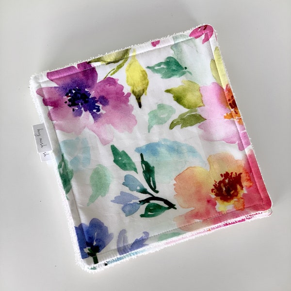 Cloth wipes
